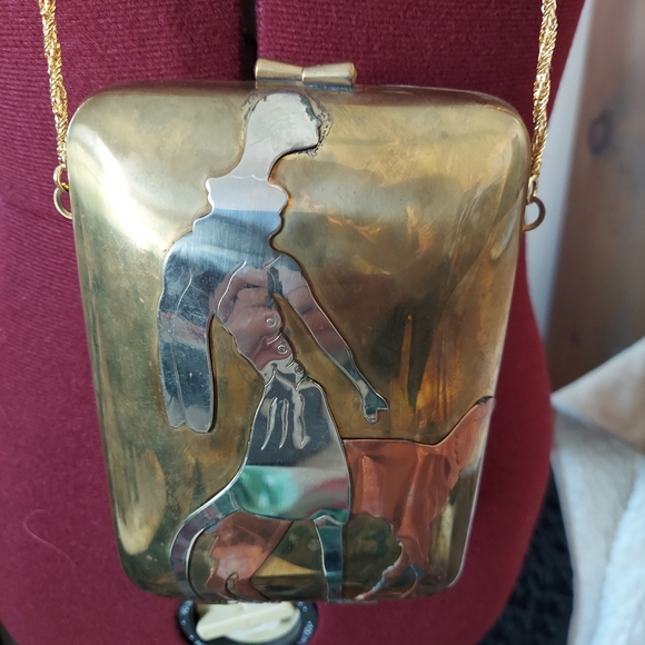 Miriam Marshall - Picture 4 of 14